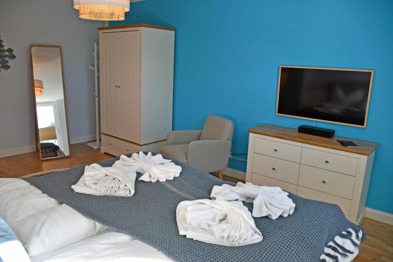 Schoene Ferienwohnungen Mit Kamin Im Ostseebad Sellin Bagian luar foto