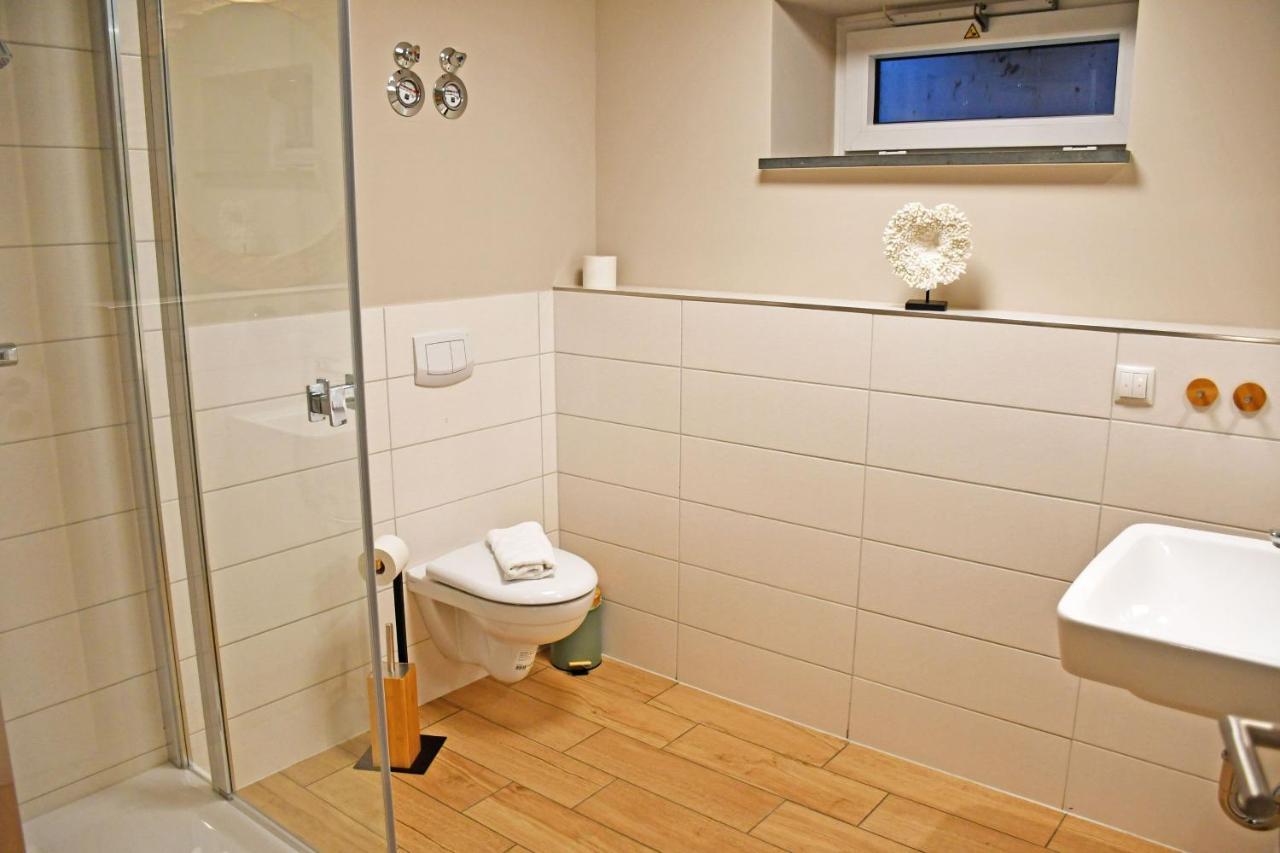 Schoene Ferienwohnungen Mit Kamin Im Ostseebad Sellin Bagian luar foto