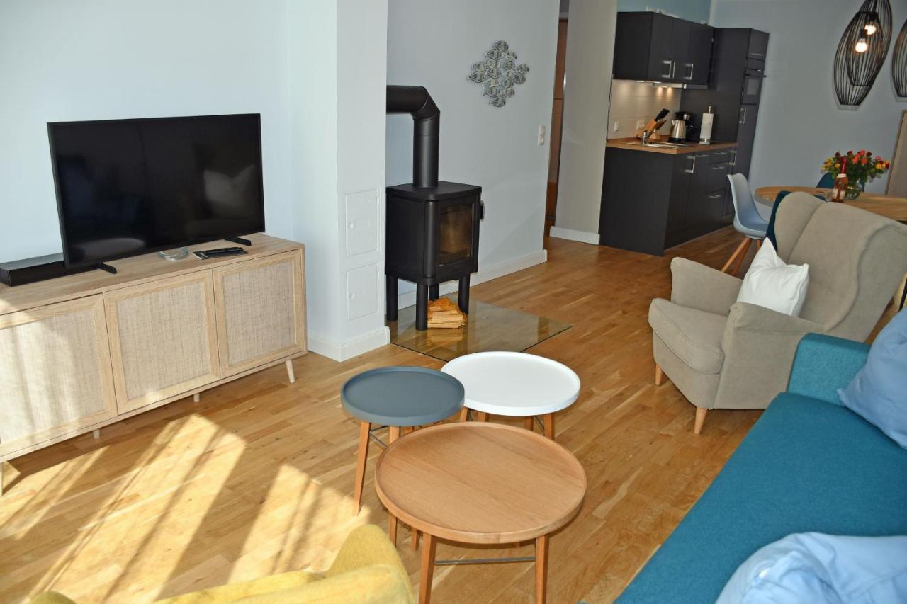 Schoene Ferienwohnungen Mit Kamin Im Ostseebad Sellin Bagian luar foto