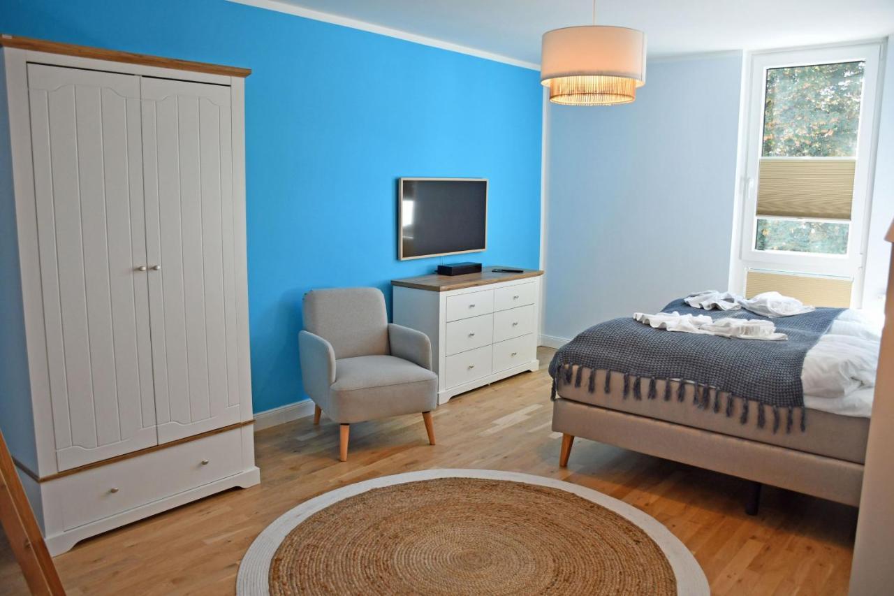 Schoene Ferienwohnungen Mit Kamin Im Ostseebad Sellin Bagian luar foto