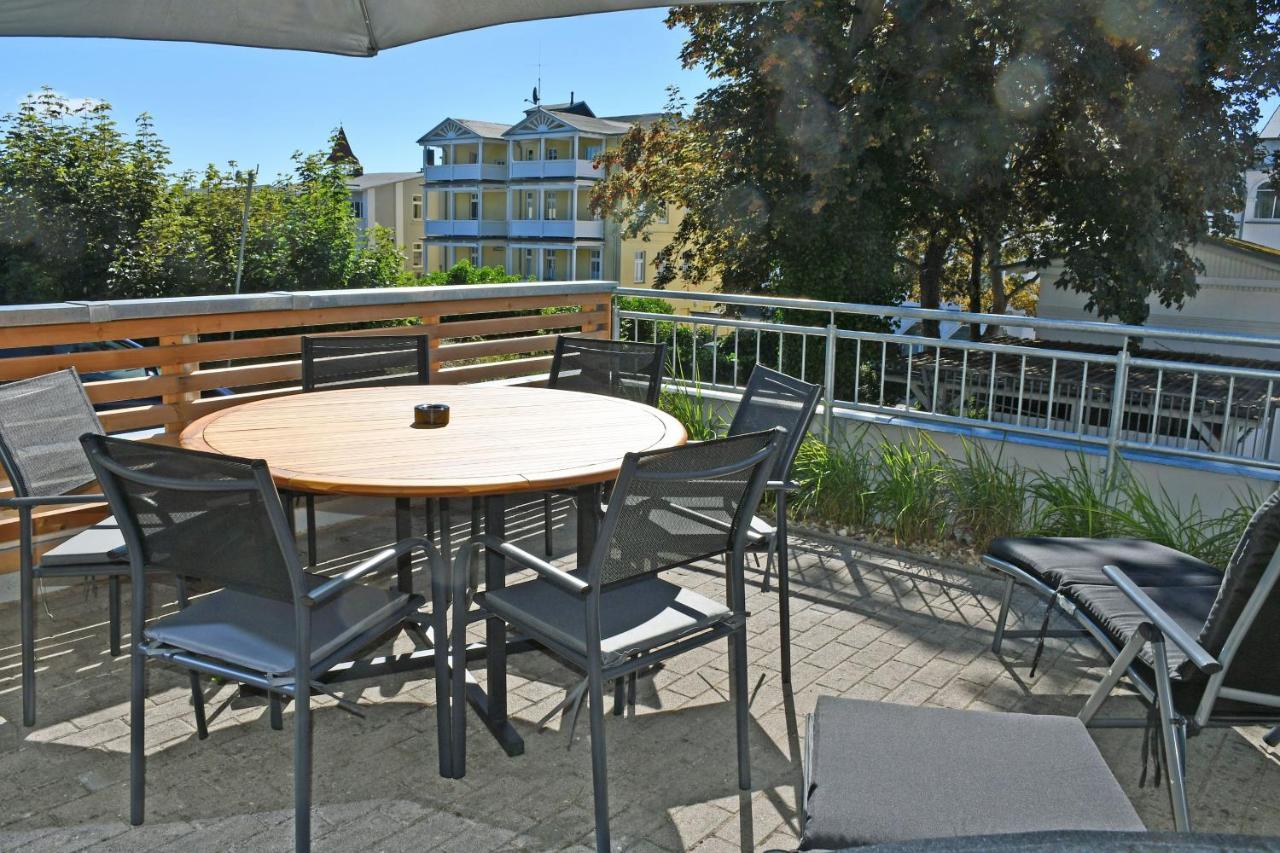 Schoene Ferienwohnungen Mit Kamin Im Ostseebad Sellin Bagian luar foto