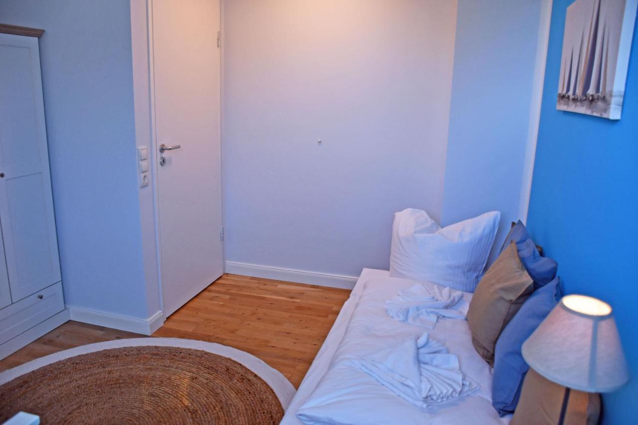 Schoene Ferienwohnungen Mit Kamin Im Ostseebad Sellin Bagian luar foto